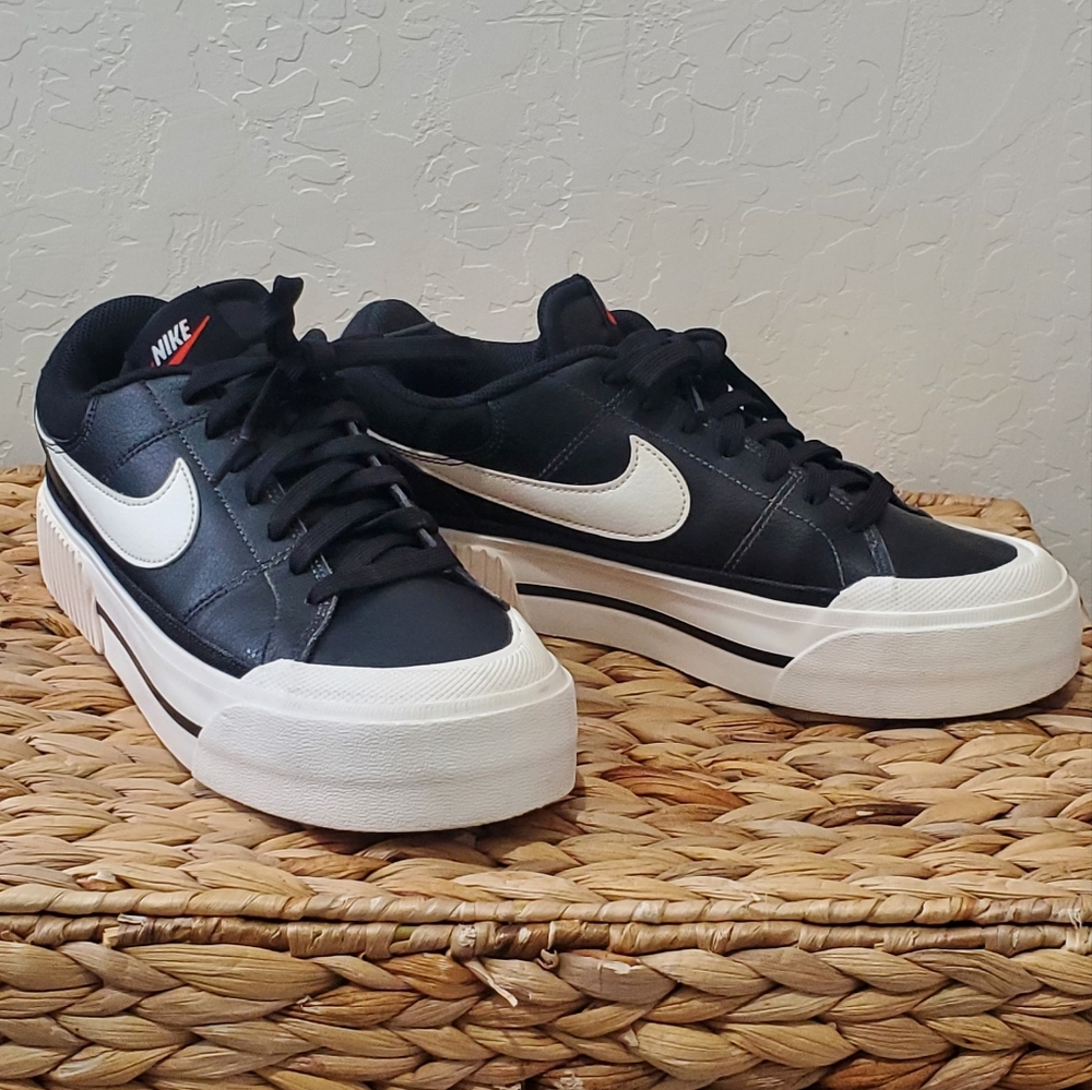 Nike Black and White Sneakers